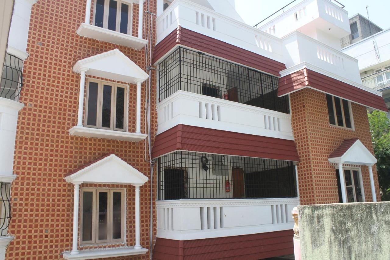 Skyry Hotels T Nagar Chennai Exterior photo
