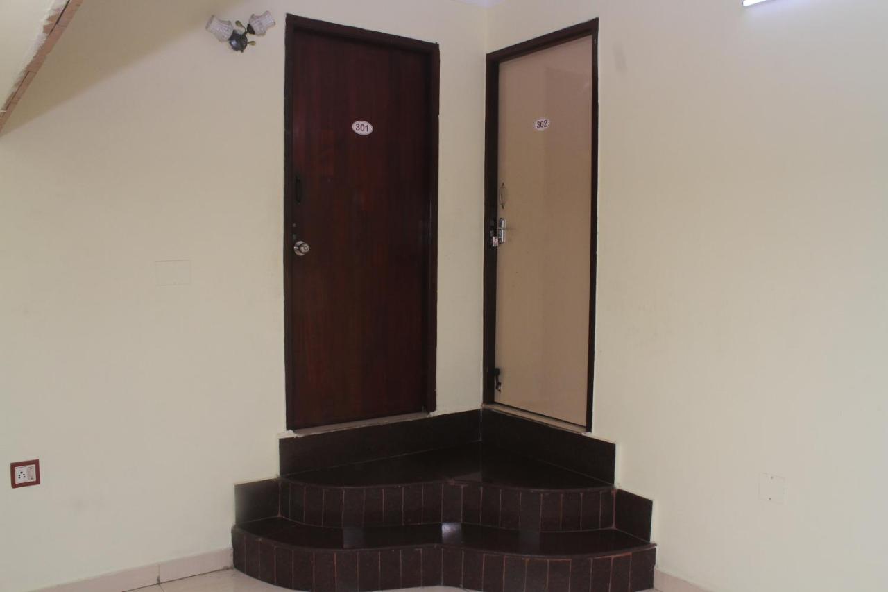 Skyry Hotels T Nagar Chennai Exterior photo