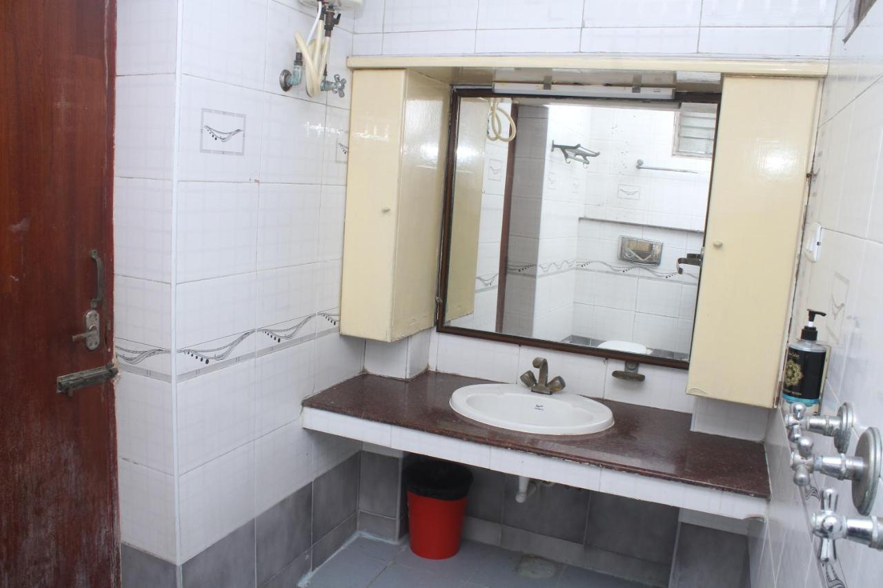 Skyry Hotels T Nagar Chennai Exterior photo