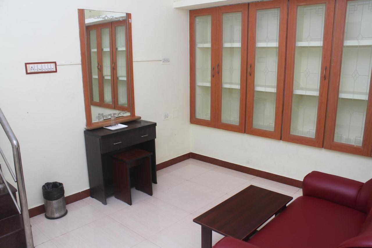 Skyry Hotels T Nagar Chennai Exterior photo