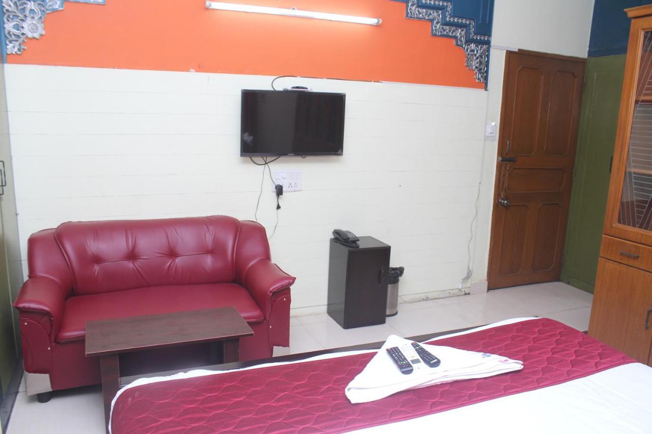 Skyry Hotels T Nagar Chennai Exterior photo