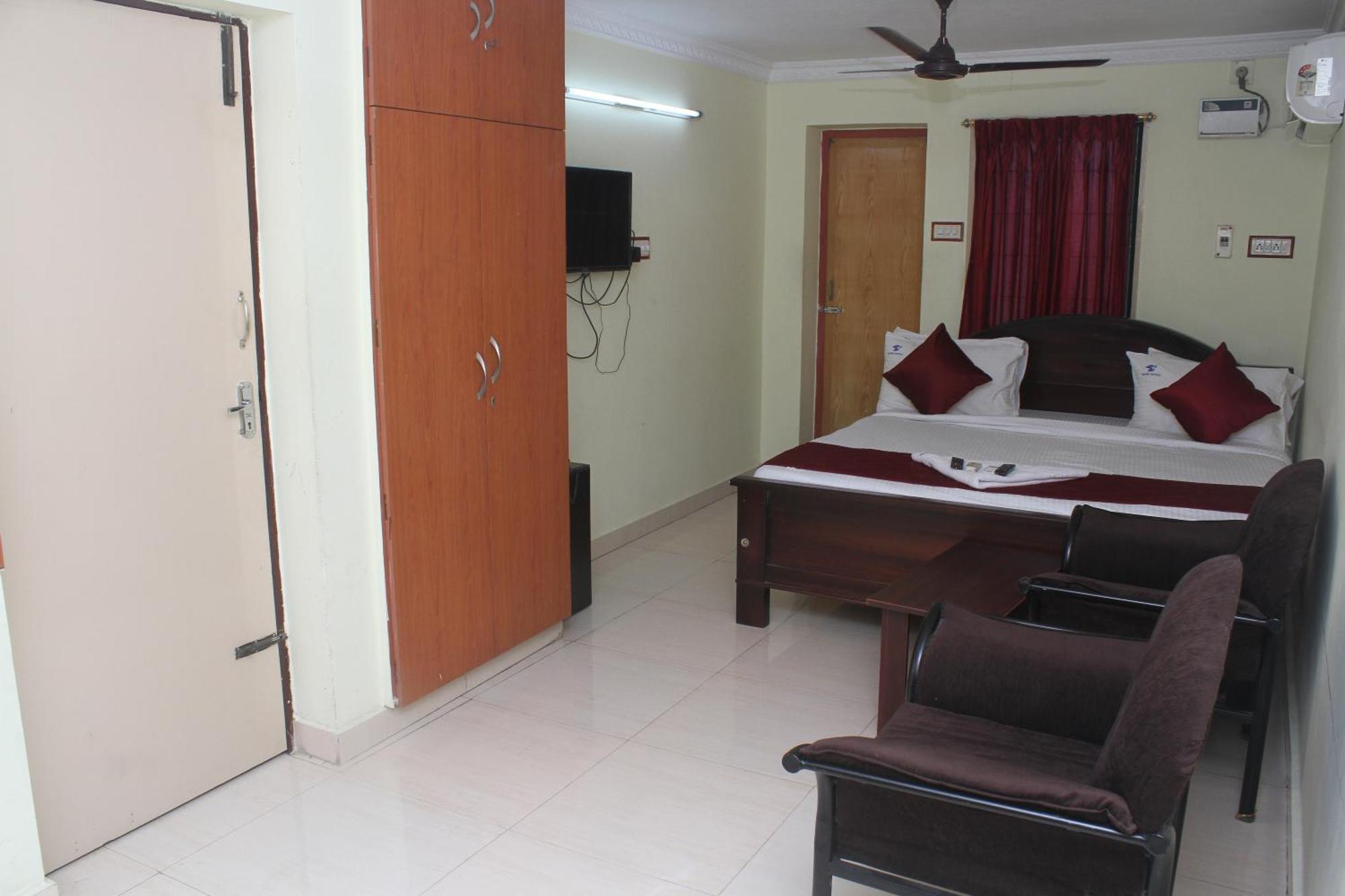 Skyry Hotels T Nagar Chennai Exterior photo