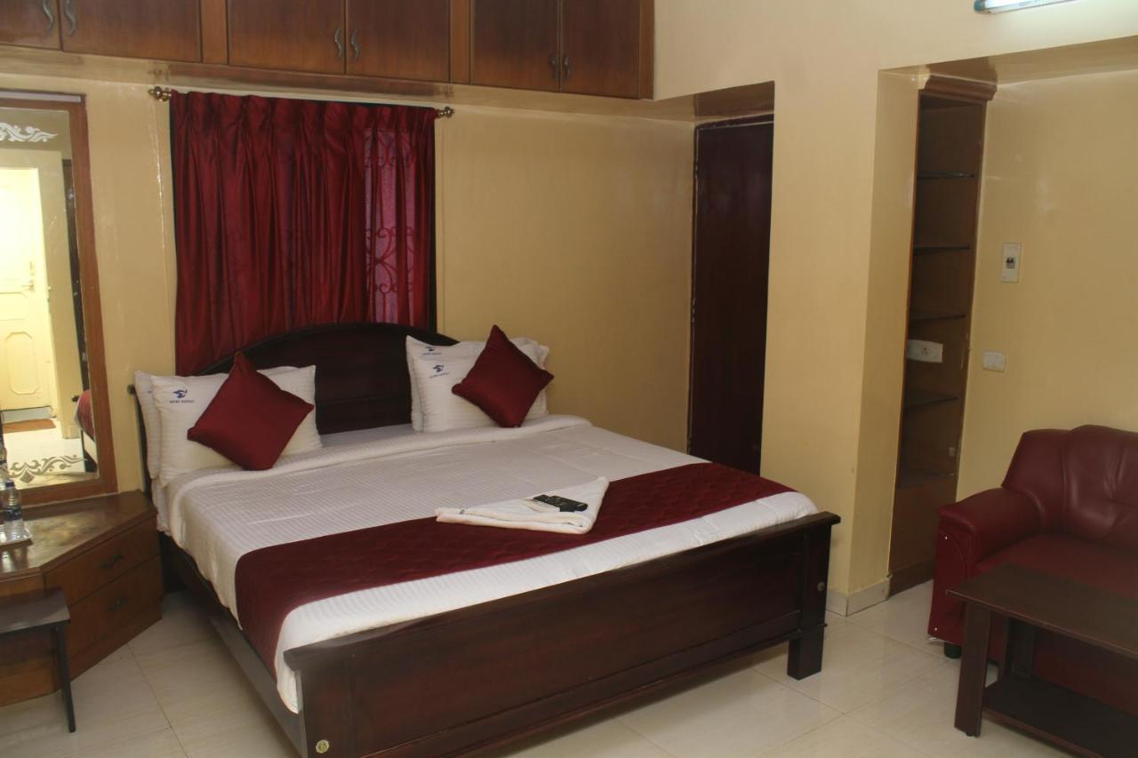 Skyry Hotels T Nagar Chennai Exterior photo